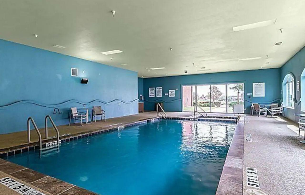 Holiday Inn Express & Suites Fort Worth - Fossil Creek By Ihg Экстерьер фото