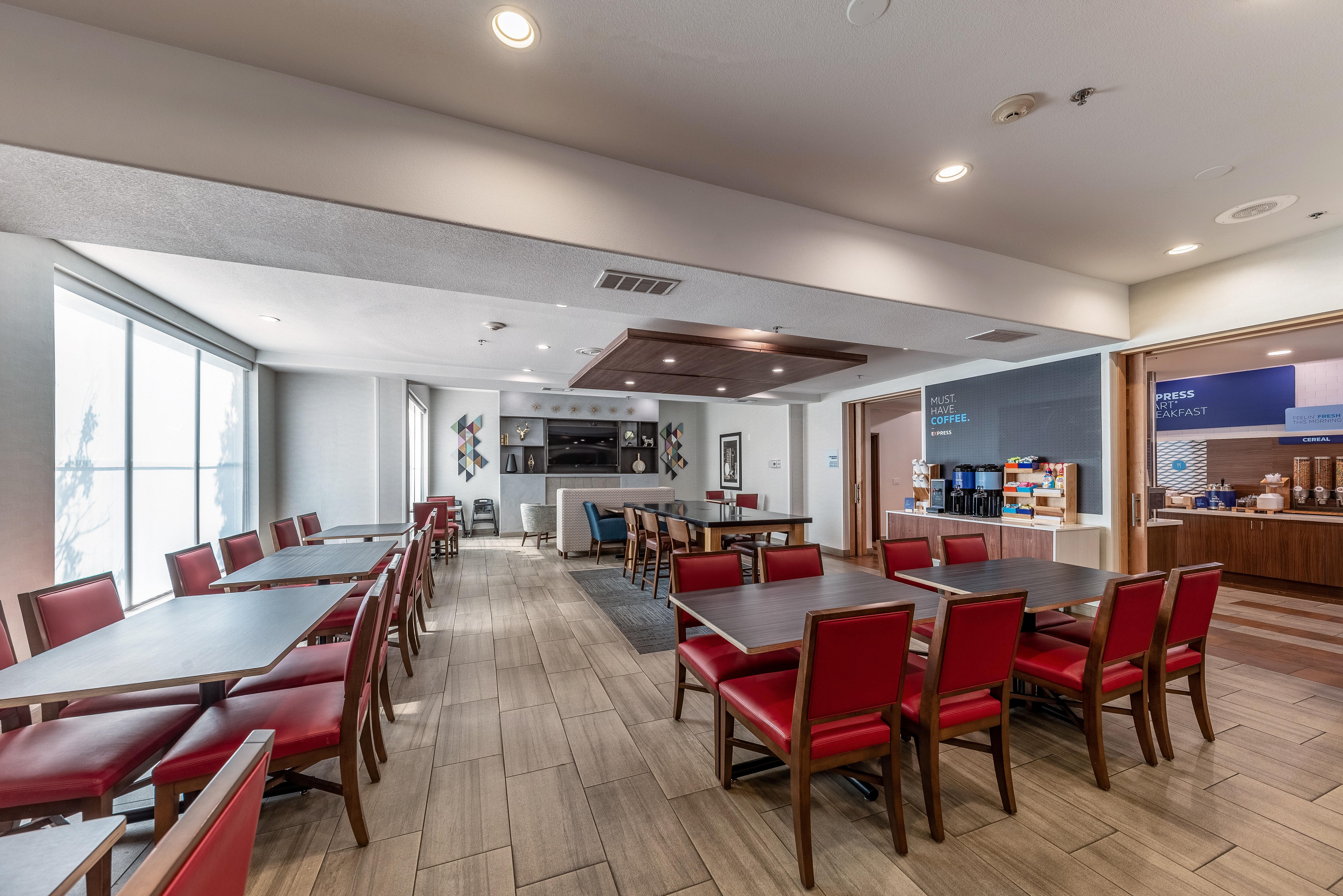 Holiday Inn Express & Suites Fort Worth - Fossil Creek By Ihg Экстерьер фото