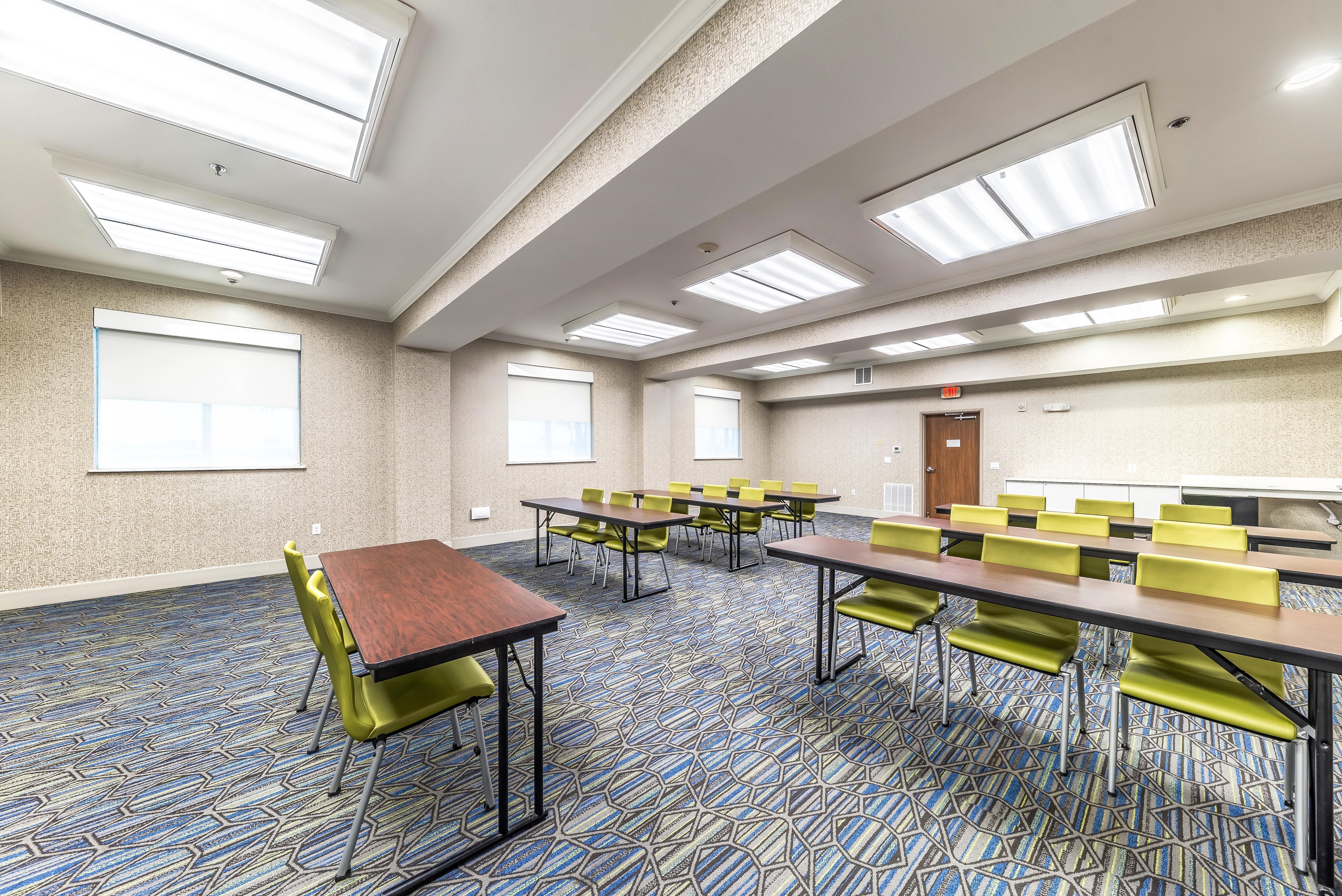 Holiday Inn Express & Suites Fort Worth - Fossil Creek By Ihg Экстерьер фото