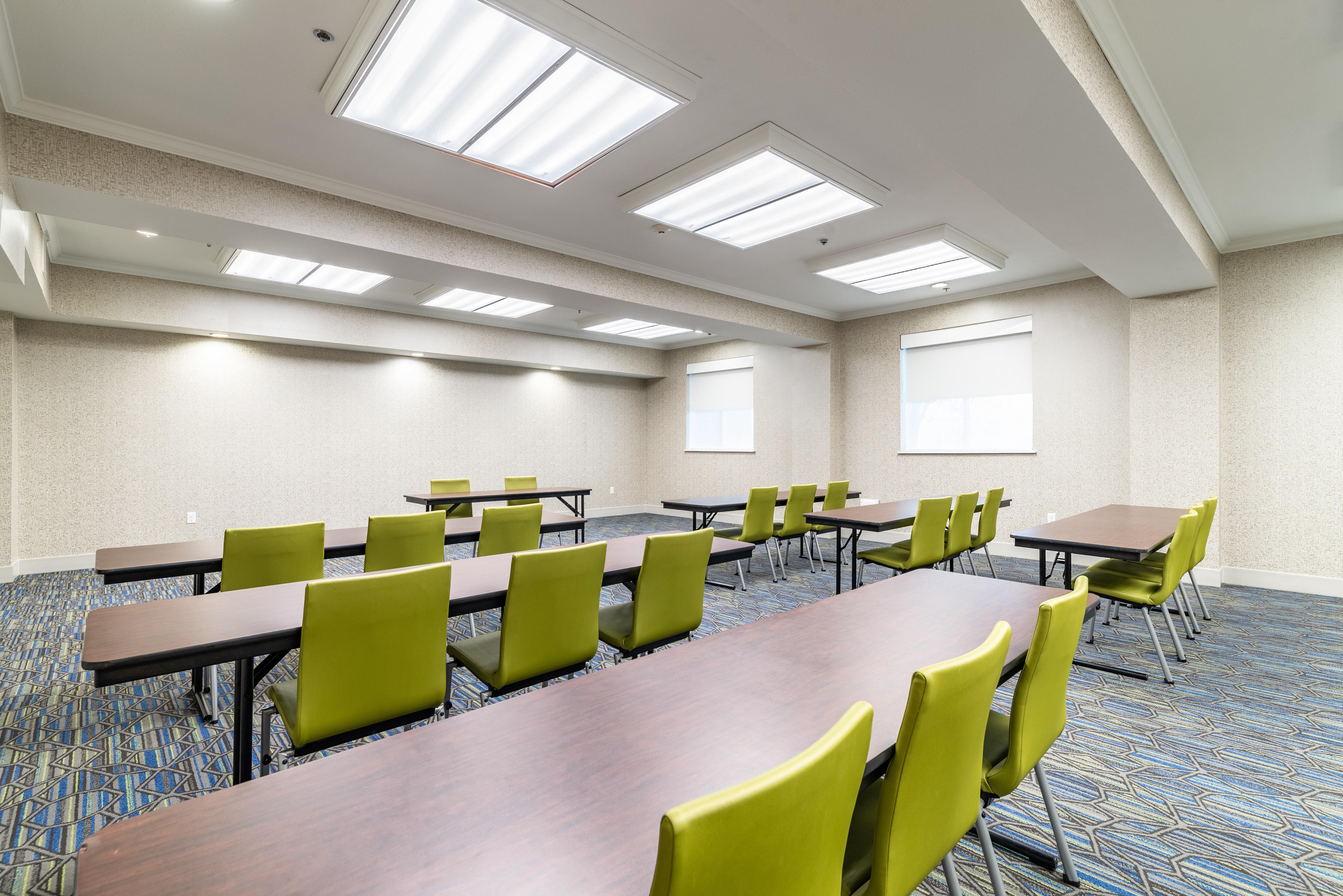 Holiday Inn Express & Suites Fort Worth - Fossil Creek By Ihg Экстерьер фото